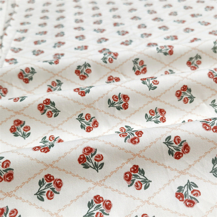 Baumwoll-Twill: Diagonal-Gitter mit Rosen – Bild 4 | LuxeStyle