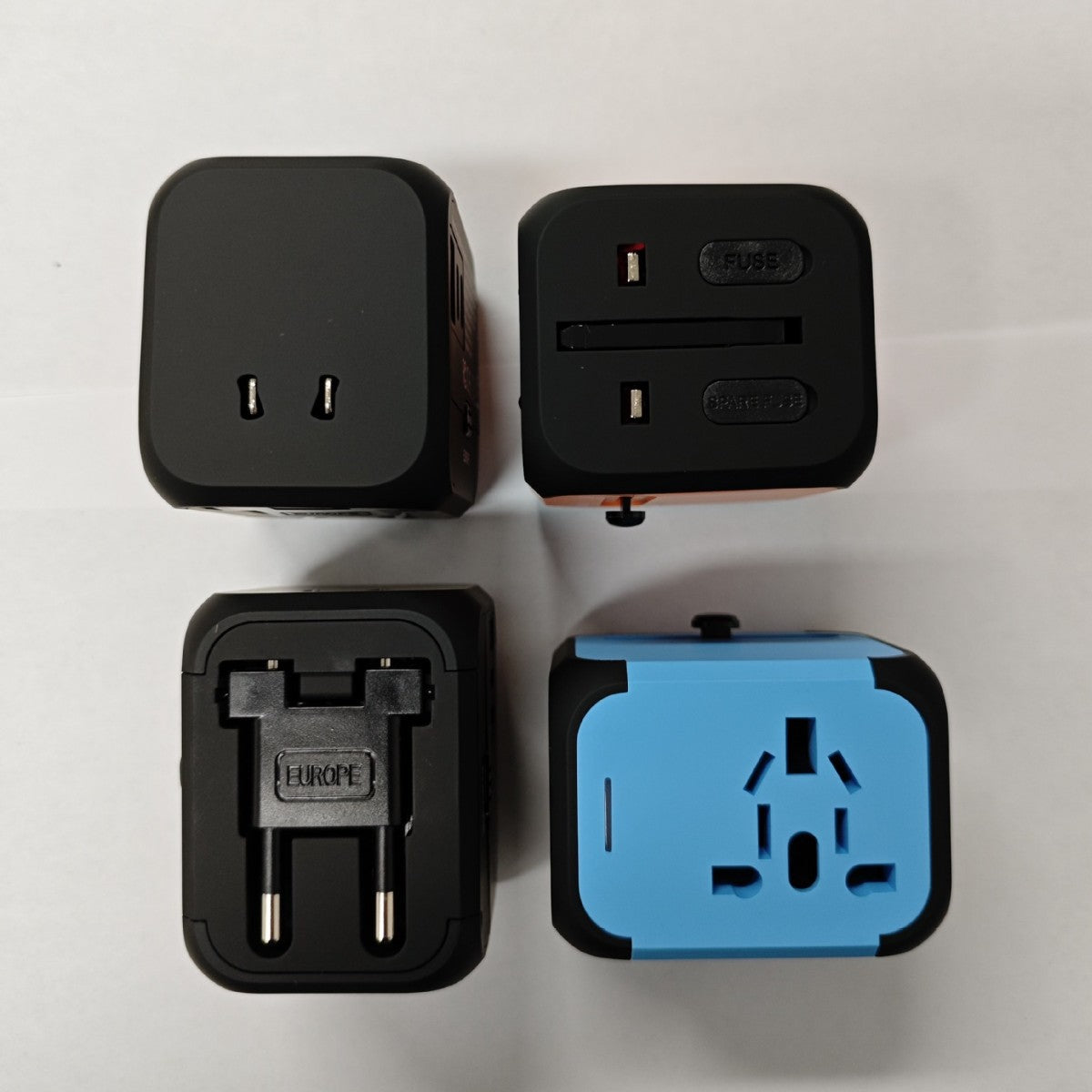 Internationaler Universal-Reiseadapter – Bild 3 | LuxeStyle