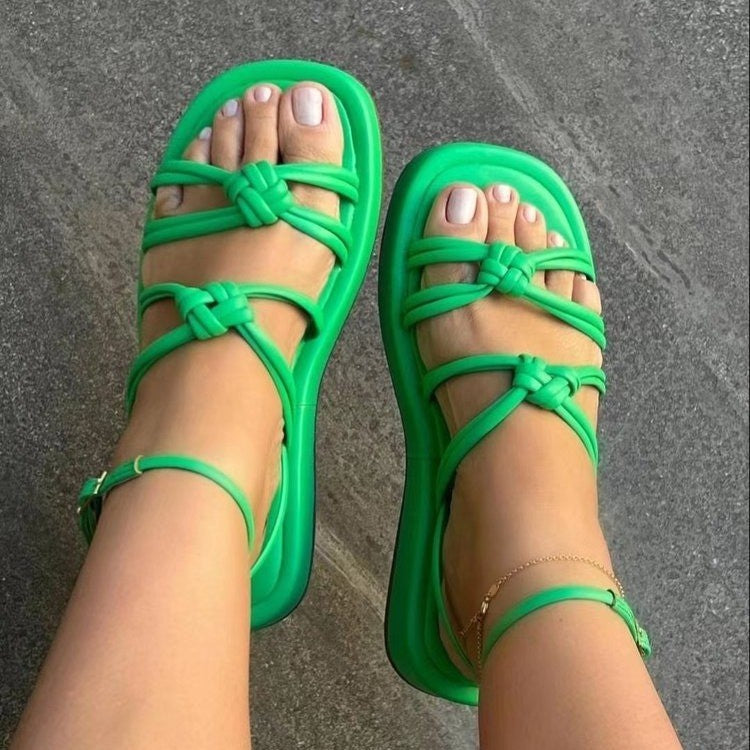 Beachsandalen für Plus-Grösse – Bild 11 | LuxeStyle