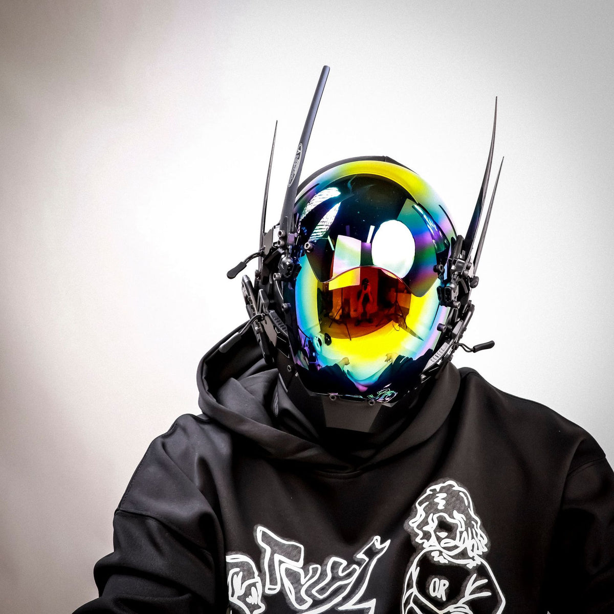 Tech-Style Ganzgesichtsmaske Gold Wings – Bild 3 | LuxeStyle