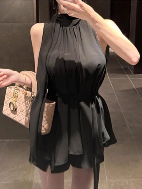 Figurbetontes Halterneck Schnür-Top – Bild 3 | LuxeStyle