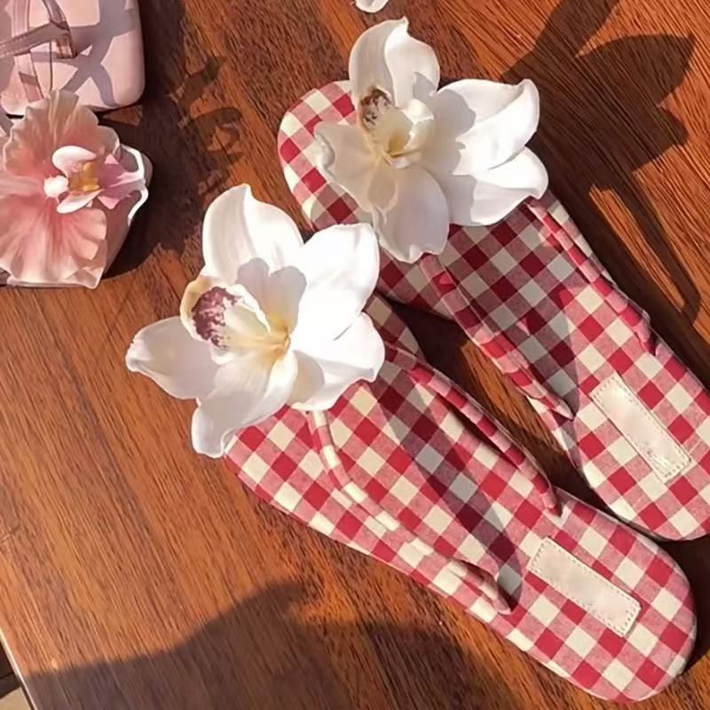 Buchstaben-Bowknot-Sandalen – Bild 4 | LuxeStyle