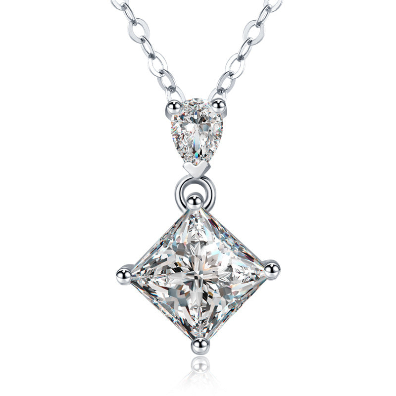 Edler Moissanite-Halsketten-Anhänger