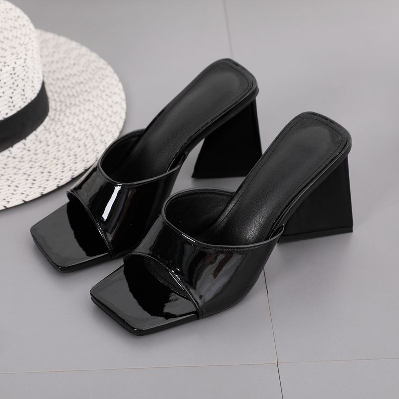 High-Heel Sandalette im European Chic