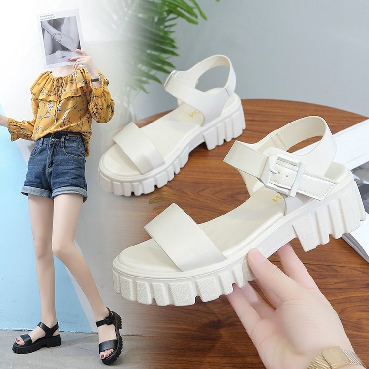 Sommer-Sandalen mit flachem Absatz – Bild 2 | LuxeStyle