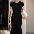 Elegantes schwarzes A-Linien-Kleid mit hoher Taille