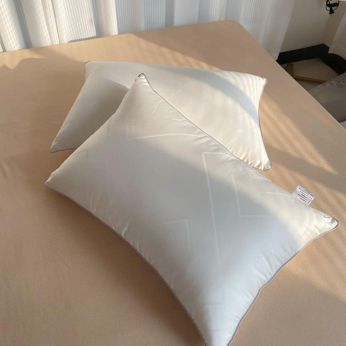 Seidenkissen Extra Weich, Mittelhoch – Bild 5 | LuxeStyle