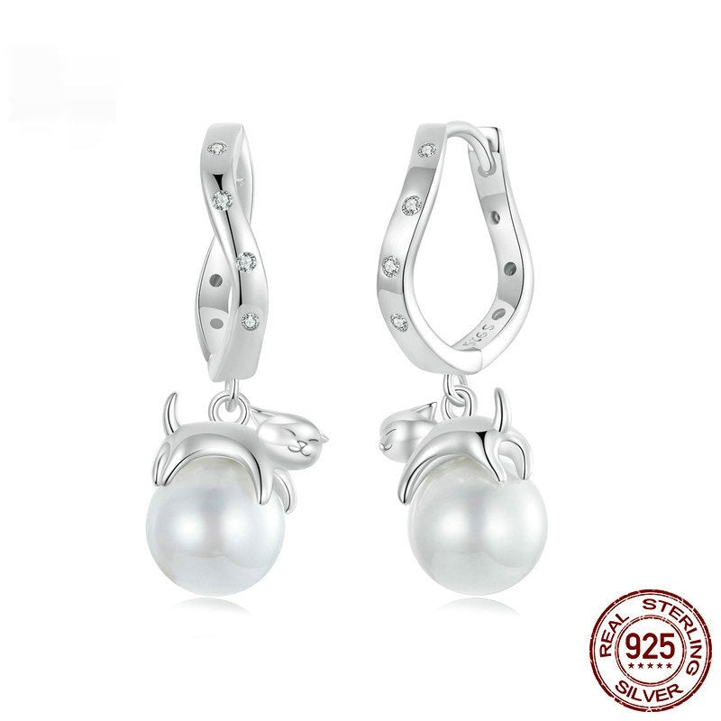 Katzenohrringe aus 925er Silber mit Perlmutt und Platin-Finish