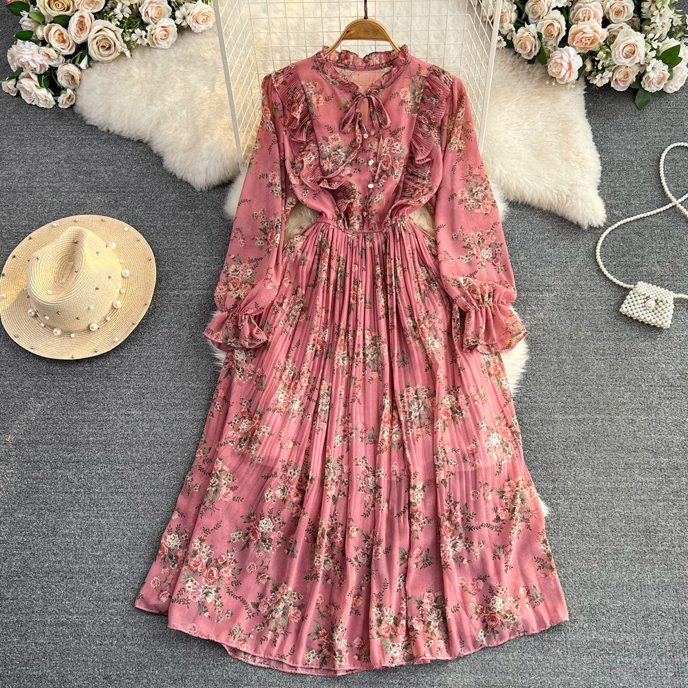 Chiffonkleid mit Blumenprint und Rüschen