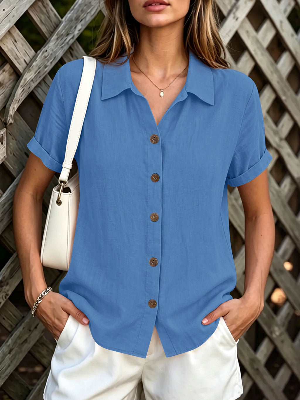 Sommerbluse mit Knopfleiste