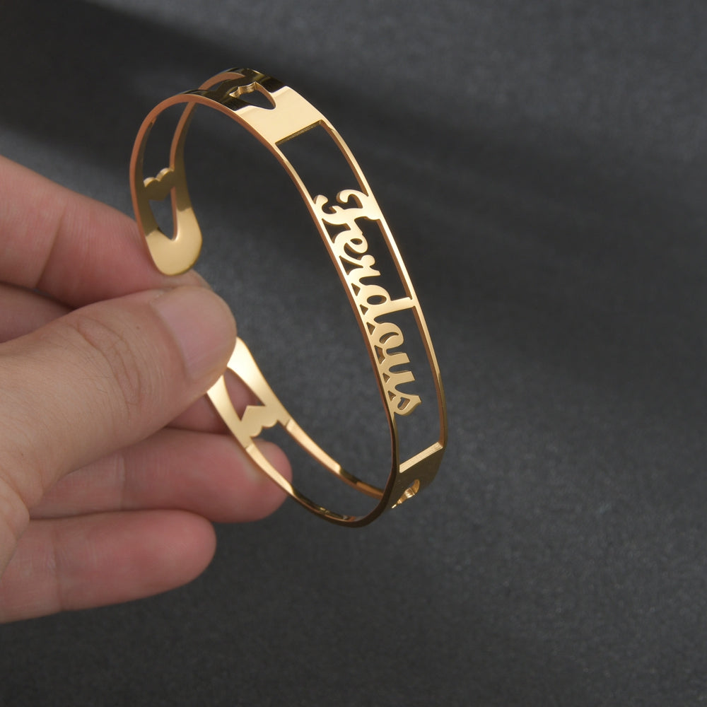Personalisiertes Armband mit Gravur