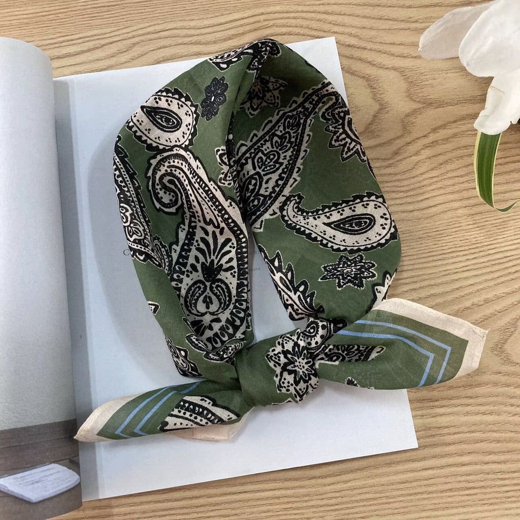 Quadratisches Baumwoll-Seidentuch mit Blumenmuster