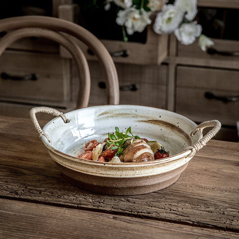 Tiefe Servierplatte aus Steinzeug mit Hanfseil-Muster | LuxeStyle