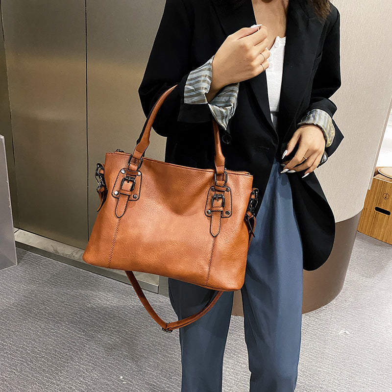 Retro-Schultertasche mit viel Stauraum – Bild 14 | LuxeStyle