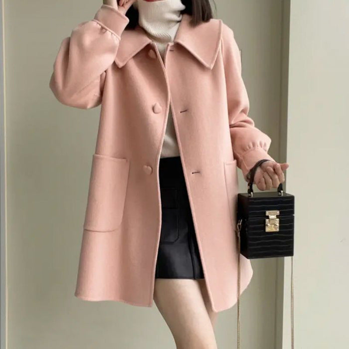 Eleganter Wollmantel mit Puppenkragen