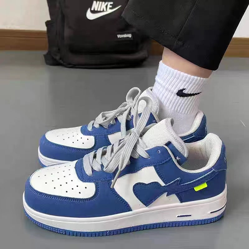 Sportliche Casual-Schuhe mit dicker Sohle