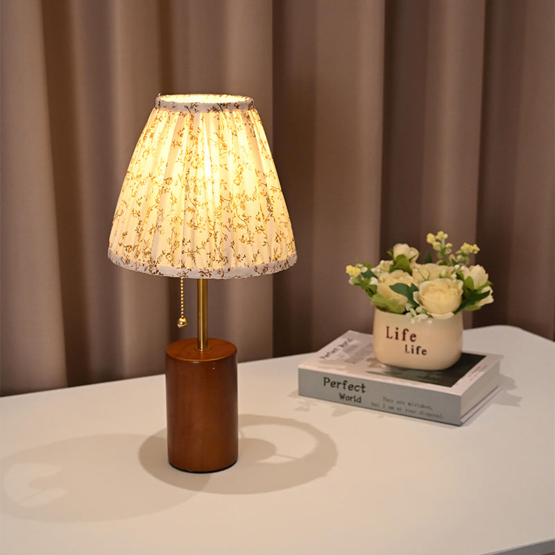 Holzlampe mit Kordelzug – Retro‑Stil – Bild 2 | LuxeStyle