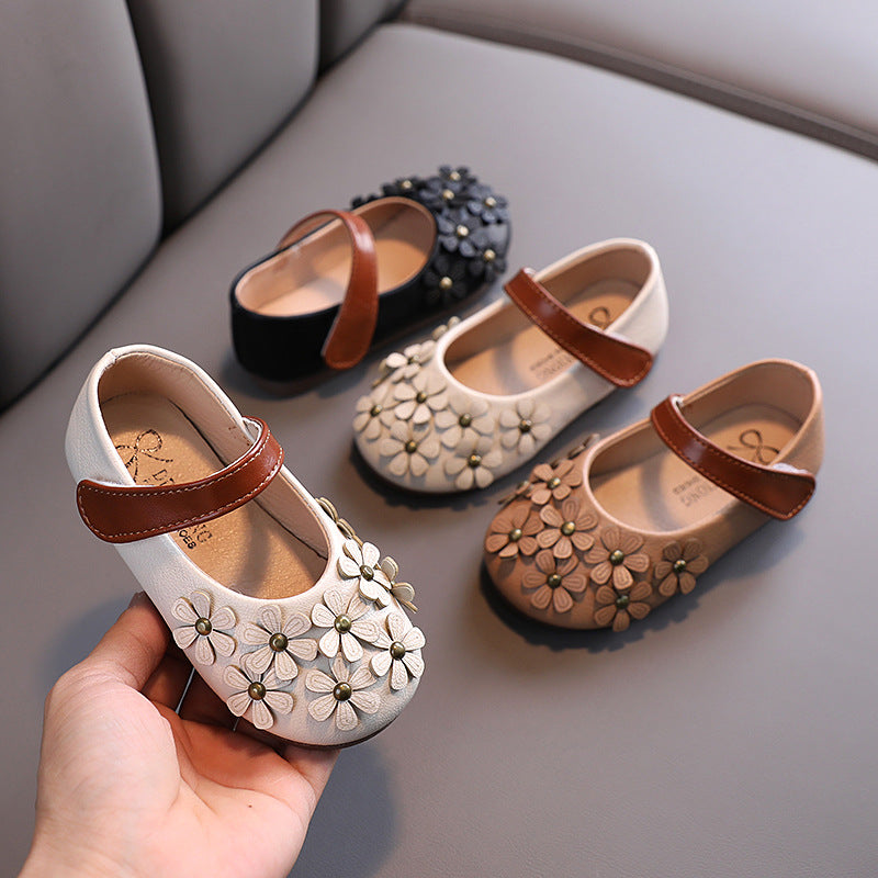 Mädchen Lederimitat Ballerinas mit Blumen & Klettverschluss – Bild 4 | LuxeStyle