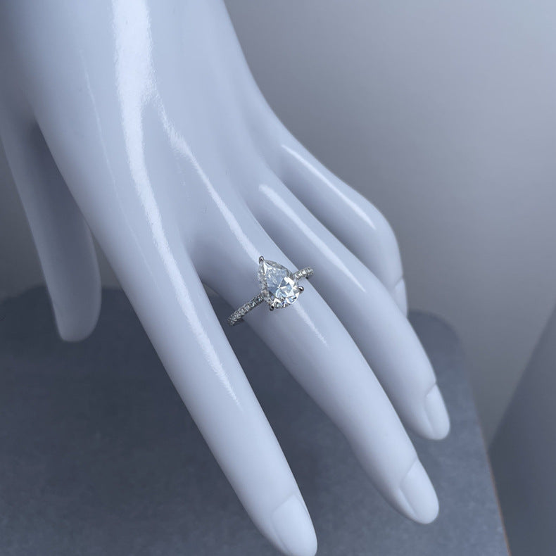 Eleganter 925 Silber Moissanite Ring für Damen – Bild 4 | LuxeStyle
