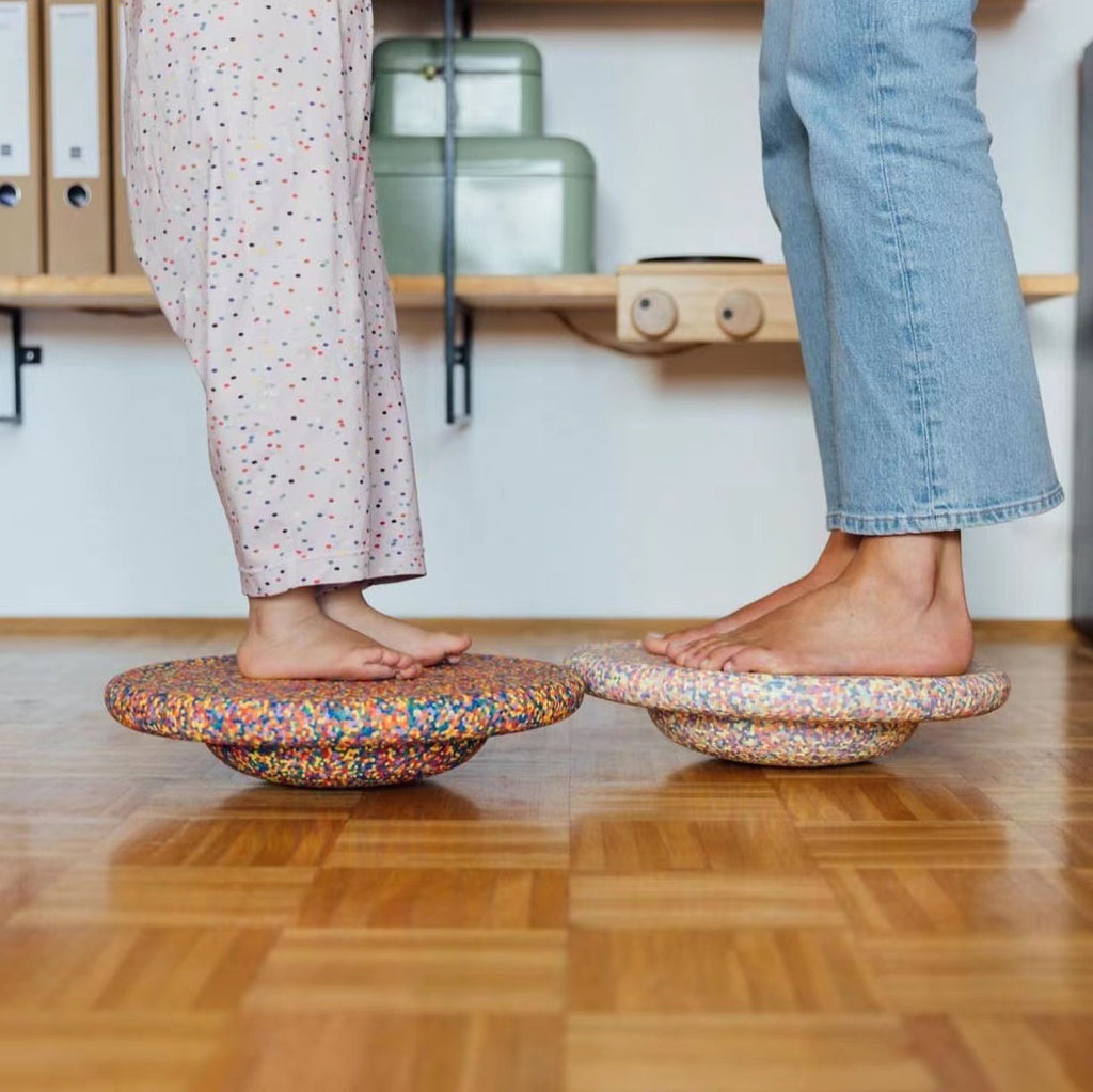 Balance Board aus Kunststoff für Kinder – Bild 11 | LuxeStyle