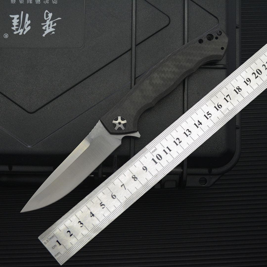 Outdoor-Faltmesser mit Carbonfasergriff