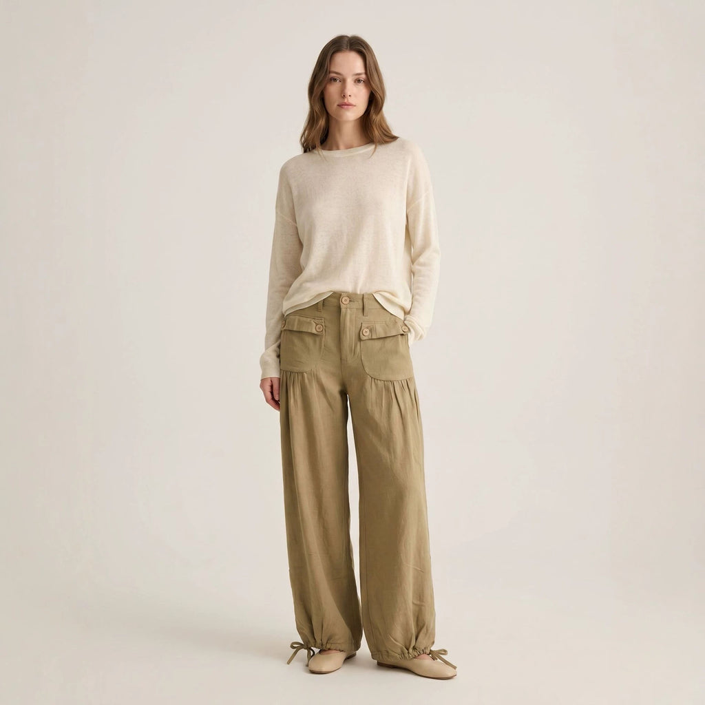 Weite Damen-Jeans mit Rüschensaum