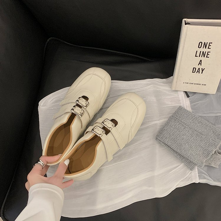 Mary Jane Ballerinas mit doppelter Schnalle