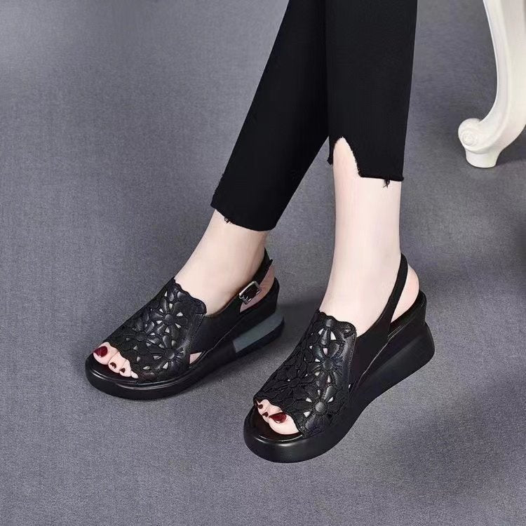 Römer-Sandalen mit Schnalle – Bild 2 | LuxeStyle