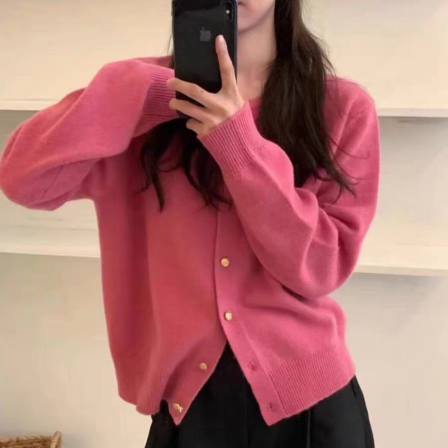 Vielseitiger Cardigan mit Goldknöpfen
