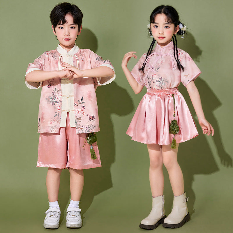 Kinder-Outfit im chinesischen Stil