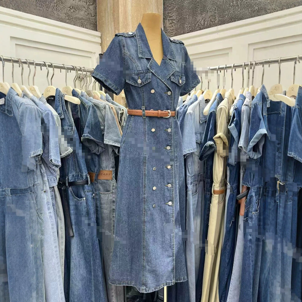 Elegantes Denim-Kleid für den Sommer – Bild 6 | LuxeStyle