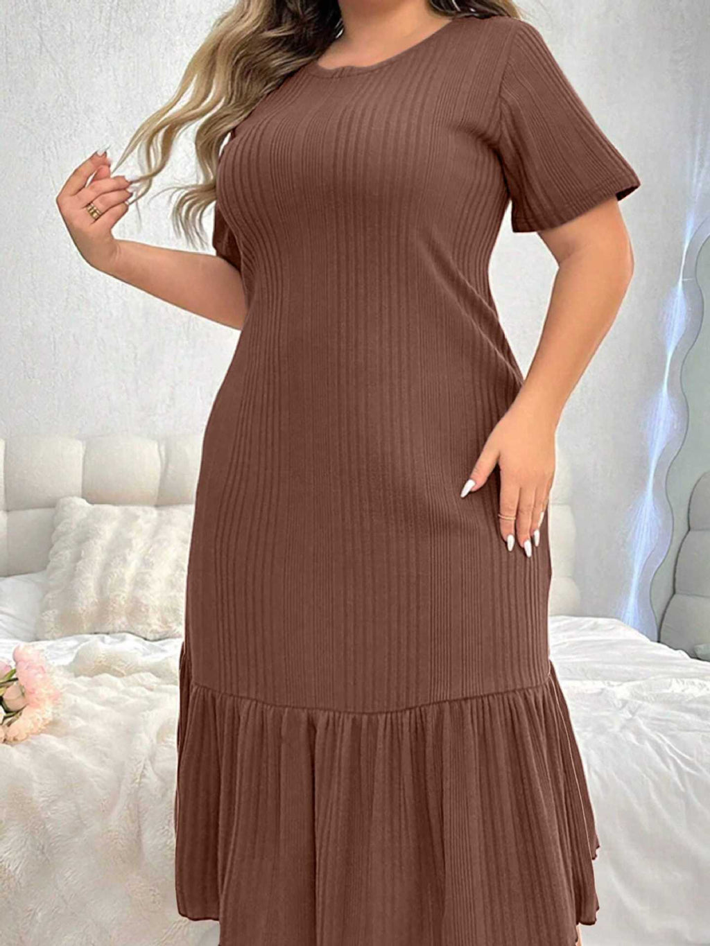 Damen-Kleid mit Streifen und Fishtail-Saum