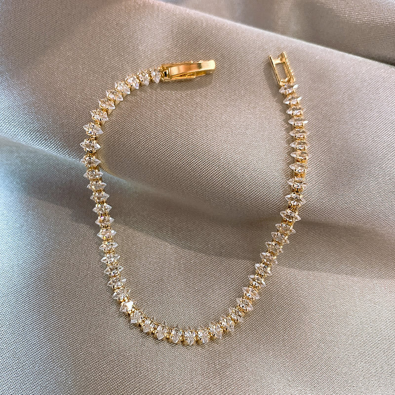 Chic Armband mit Zirkon-Schnalle – Bild 4 | LuxeStyle