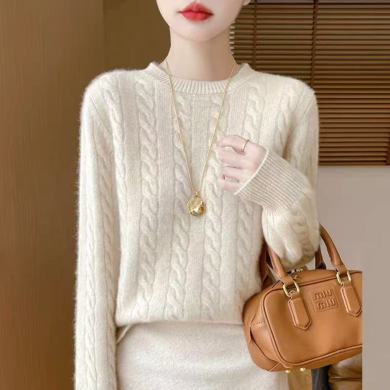 Weiches Kabelpullover