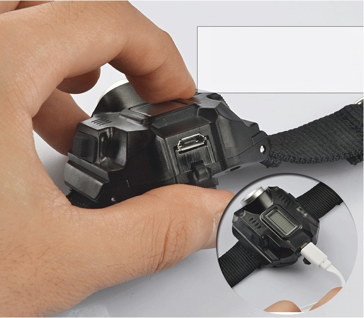 LED-Armbanduhr mit Licht für Outdoor-Sport | LuxeStyle