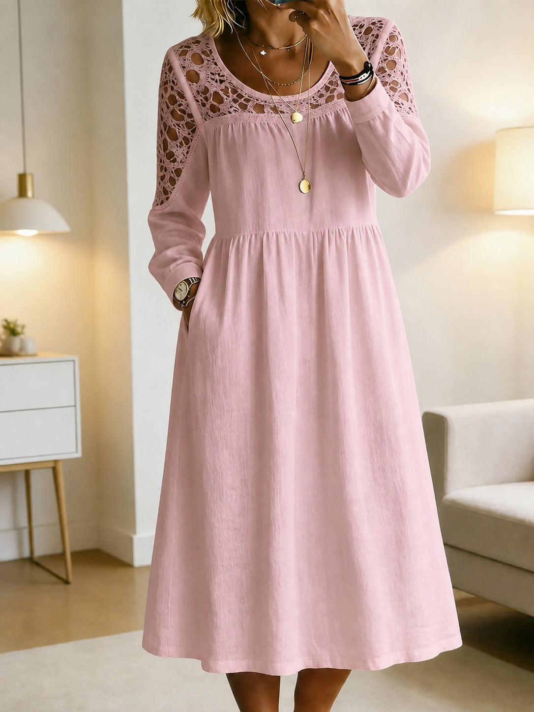Besticktes A-Linien Midikleid aus Leinenmix | LuxeStyle