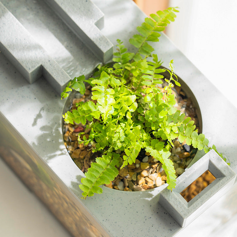 Kleiner Aquarium-Filter mit Wasserpumpe