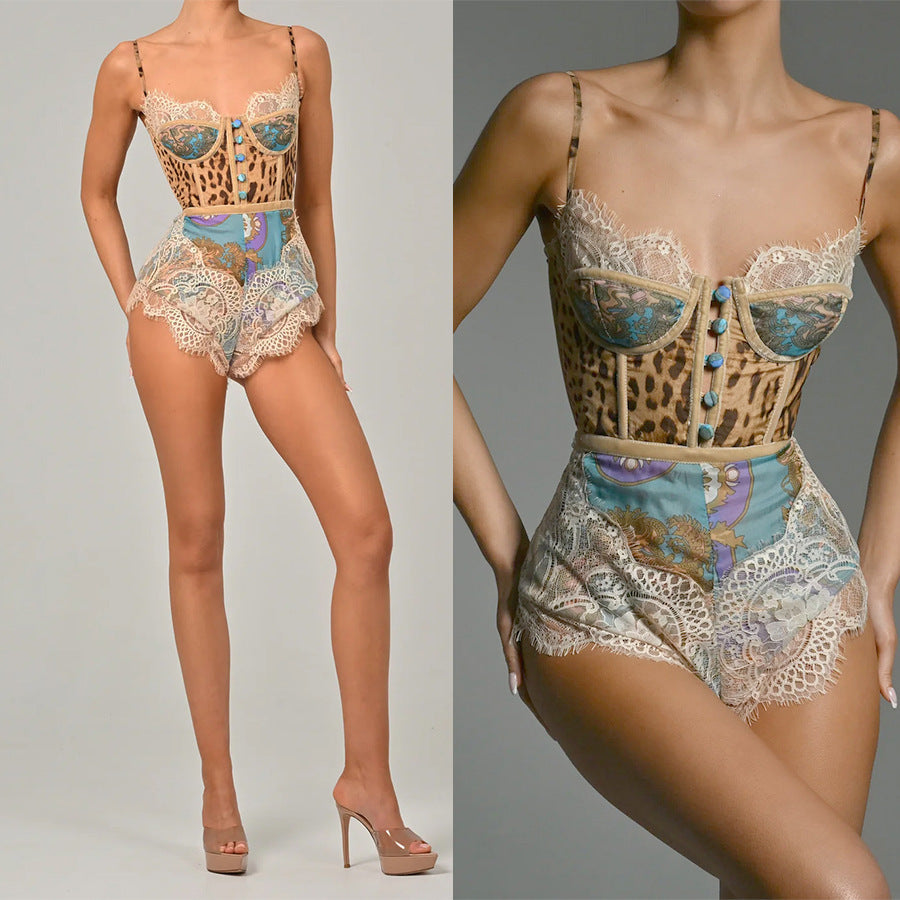 Eleganter Spitzen-Jumpsuit mit Print
