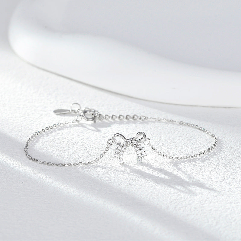 Silberarmband mit Diamant-Schleife | LuxeStyle