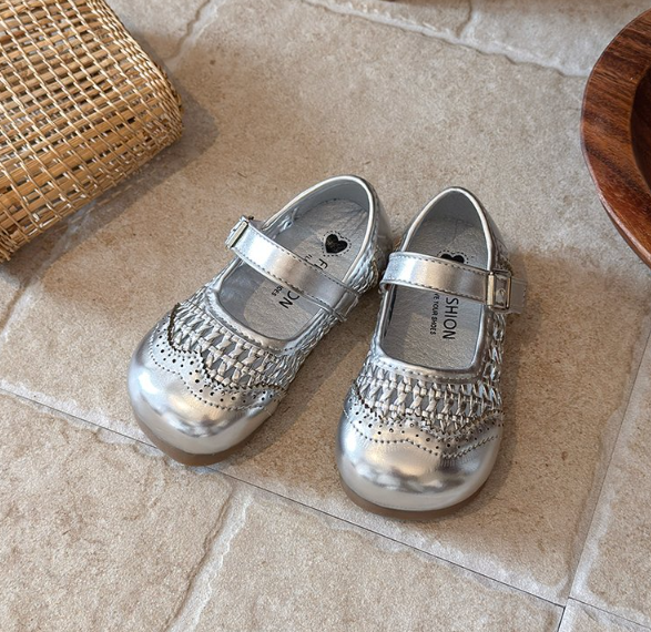 Sommerliche Mädchen-Sandalen mit atmungsaktivem Sohlen