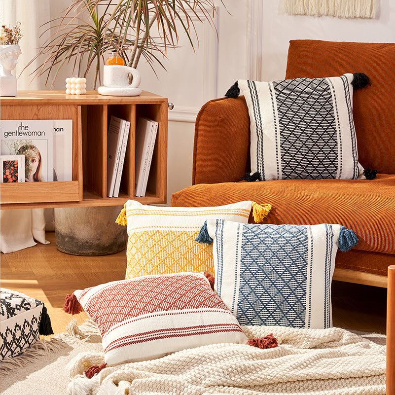 Geometrischer Jacquard Kissenbezug mit Quasten – Bild 8 | LuxeStyle