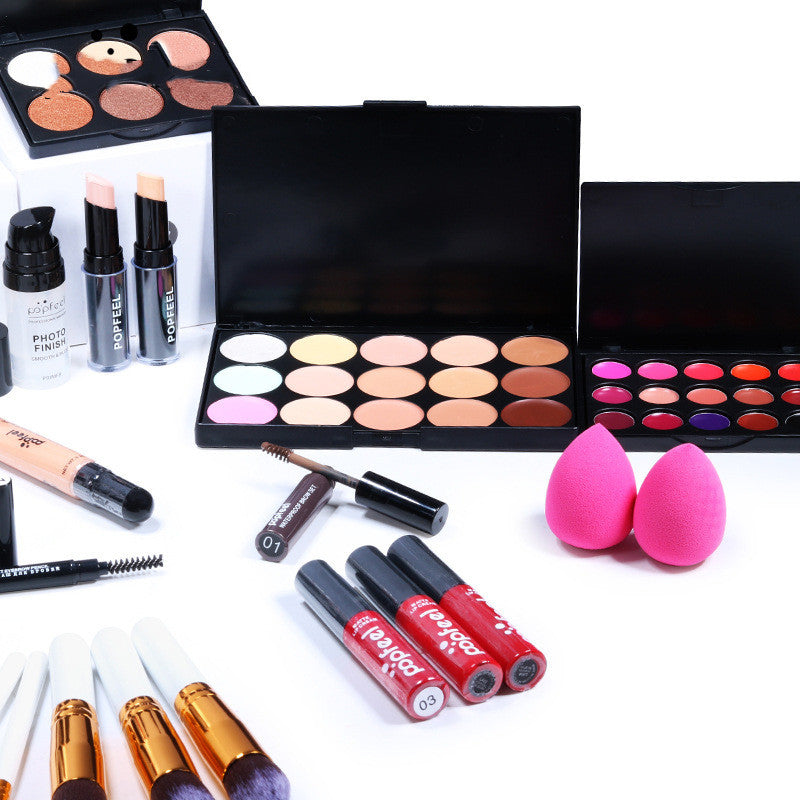 Makeup-Set für Einsteiger mit Concealer & Eyeliner – Bild 3 | LuxeStyle