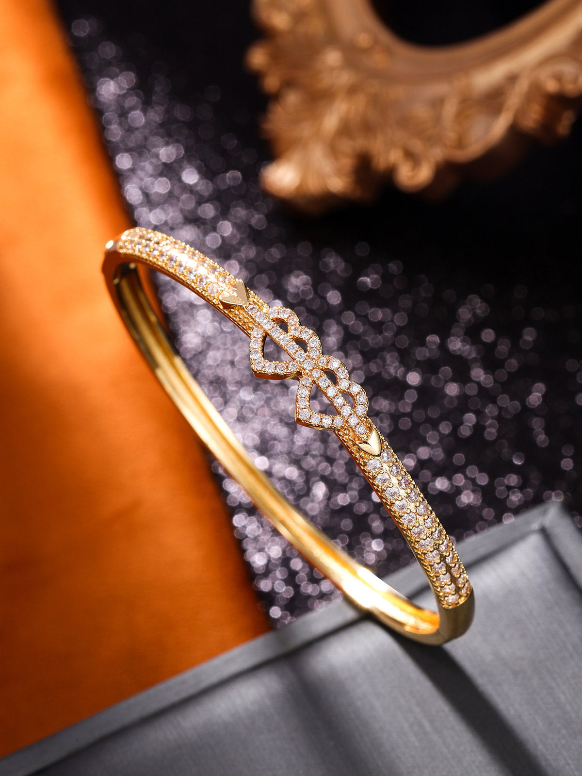 Doppelherzarmband mit Zirkonia – Bild 5 | LuxeStyle