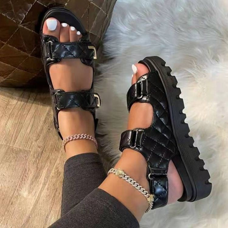 Klassische Damen-Sandalen mit Klettverschluss – Bild 14 | LuxeStyle