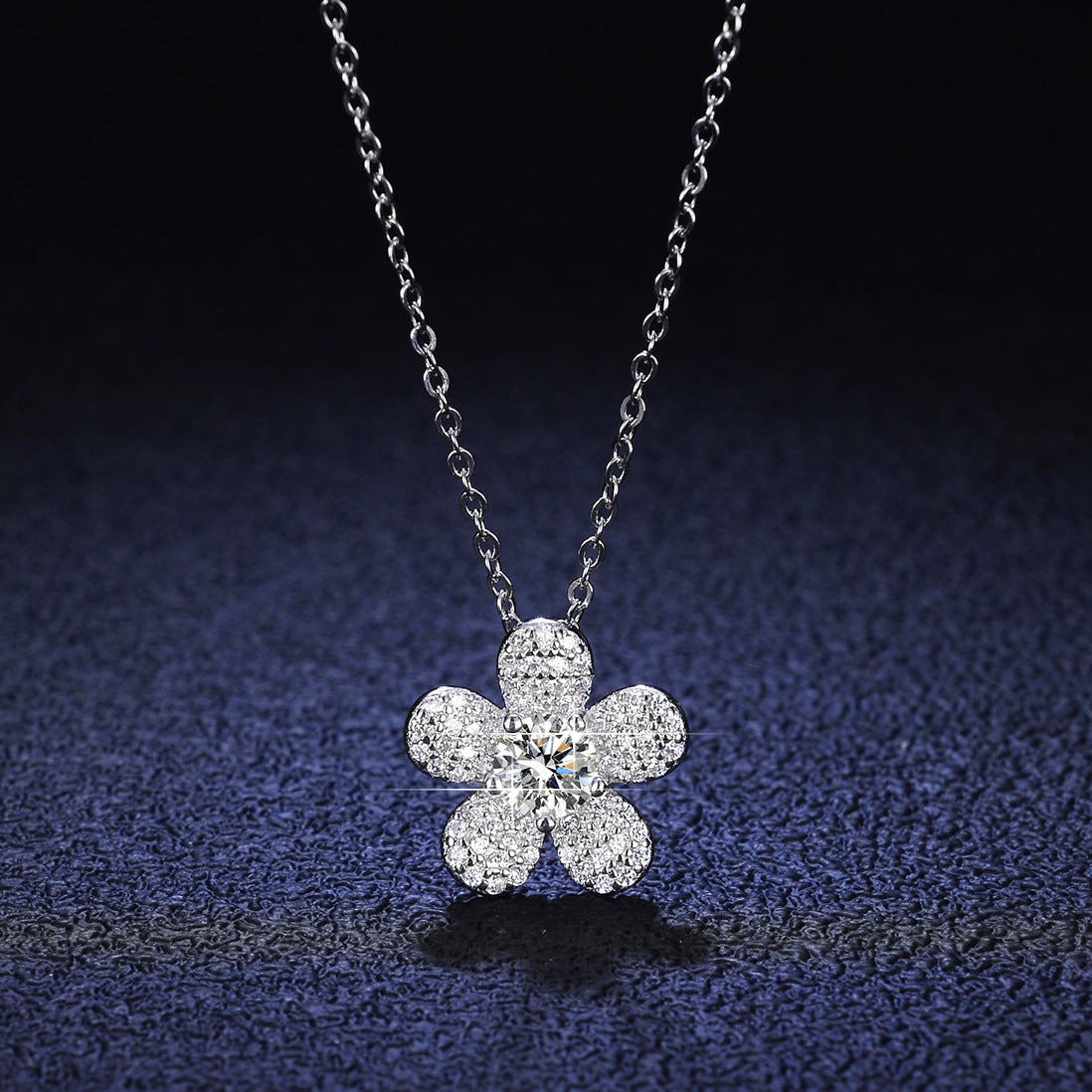 Halskette mit Moissanit-Anhänger aus 925er Silber