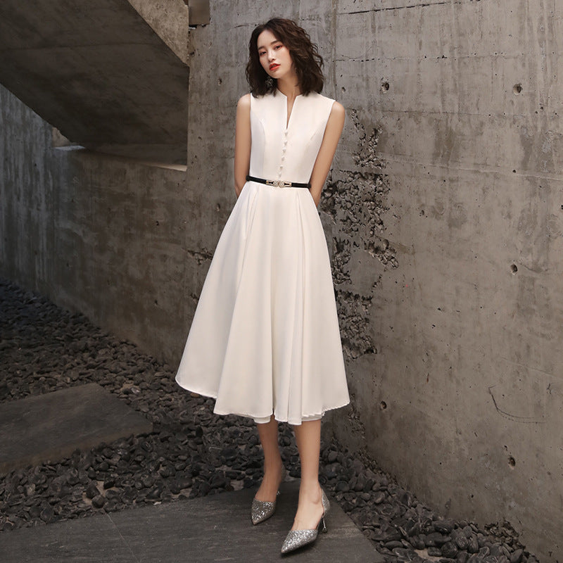 Midikleid mit Reissverschluss und Schleifendetails – Bild 4 | LuxeStyle