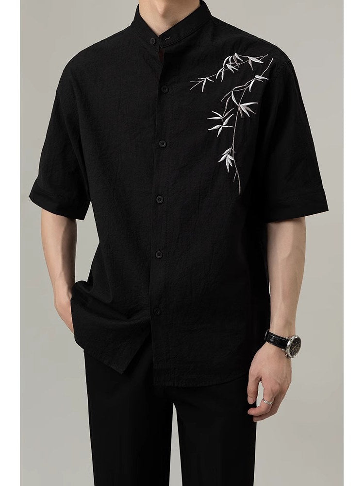 Leichtes Kurzarm-Shirt mit Blumenmuster