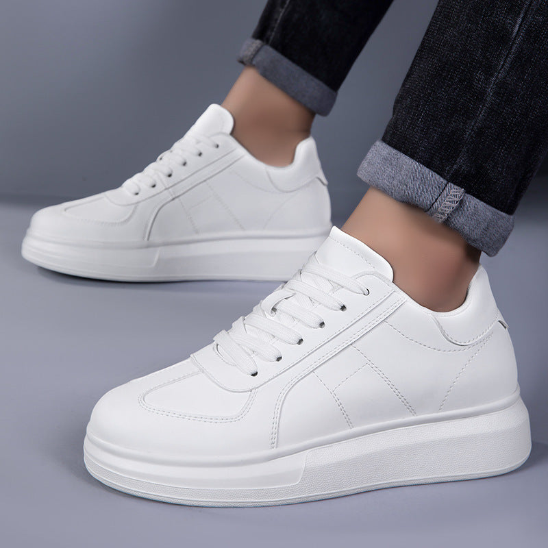 Hoehenverstaerkte Sneaker