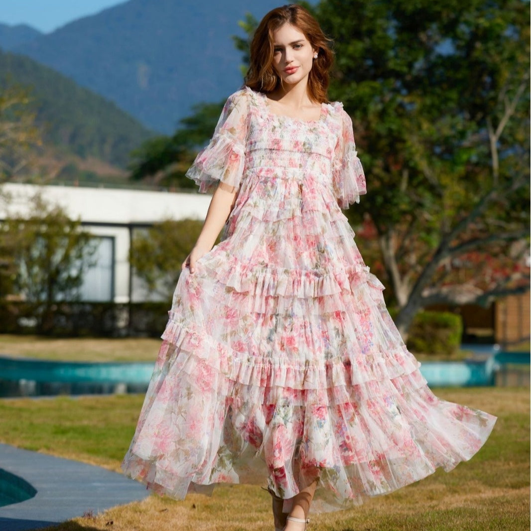 Besticktes A-Linien-Kleid mit Blumenmuster