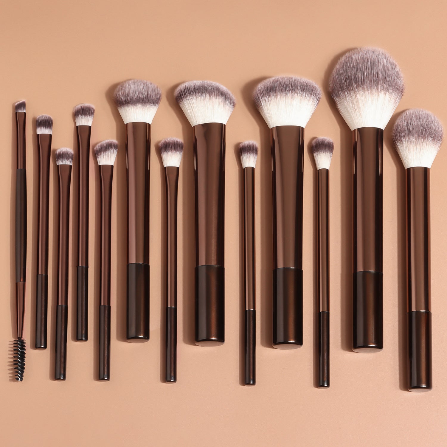 13-teiliges Make-up Pinselset mit langem Griff